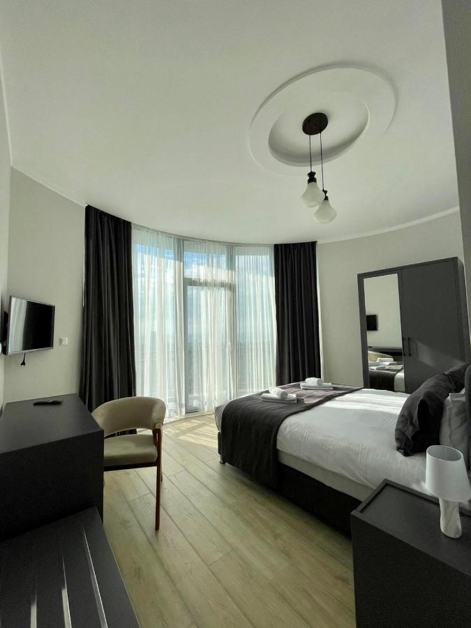 Hillside Inn Батумі Екстер'єр фото