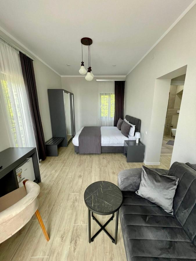 Hillside Inn Батумі Екстер'єр фото