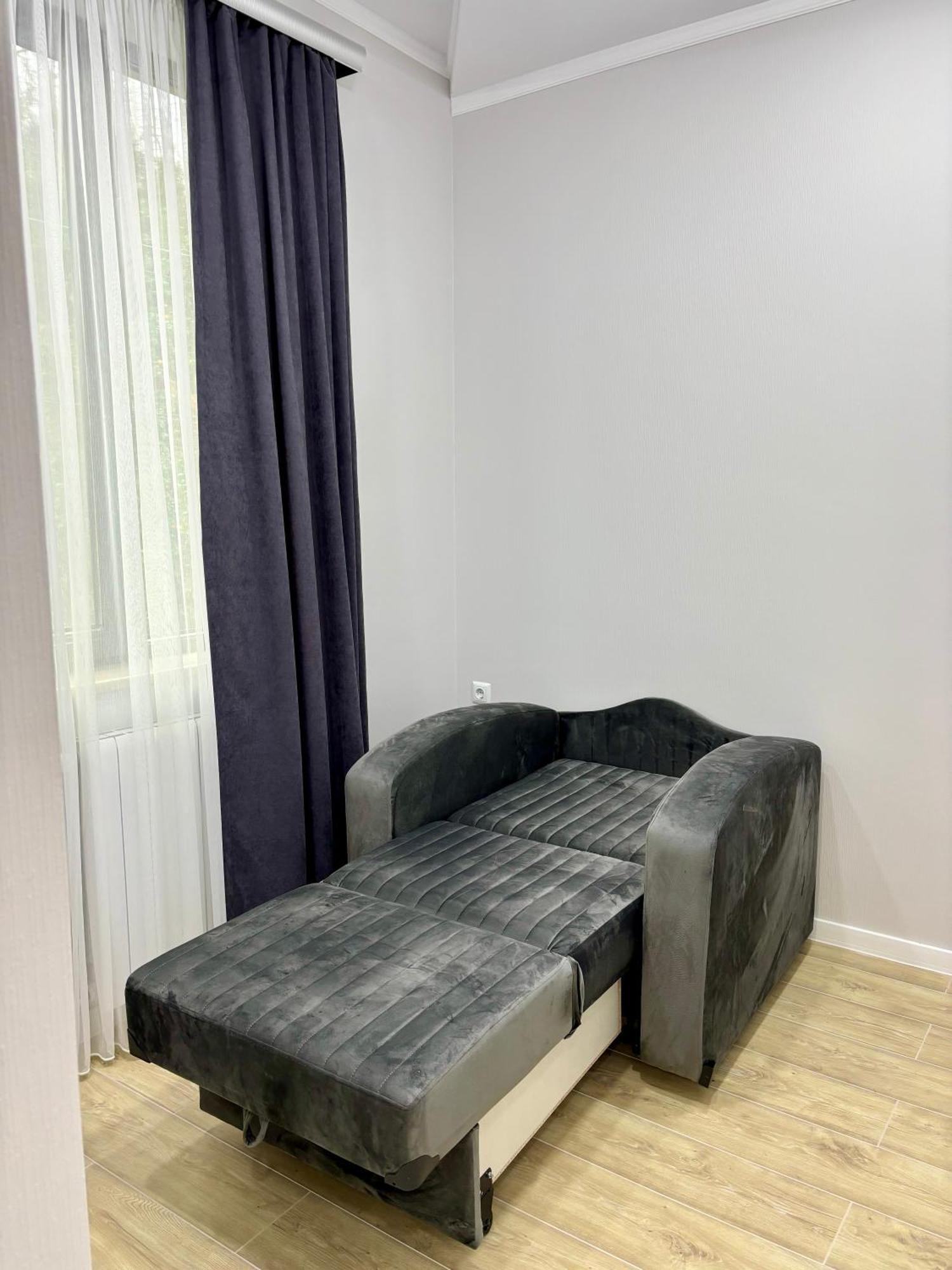 Hillside Inn Батумі Екстер'єр фото