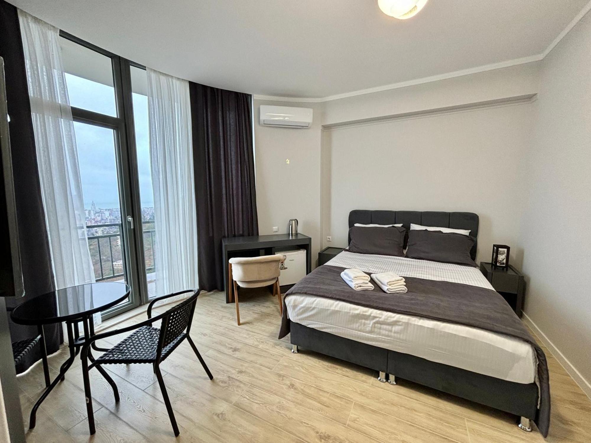 Hillside Inn Батумі Екстер'єр фото