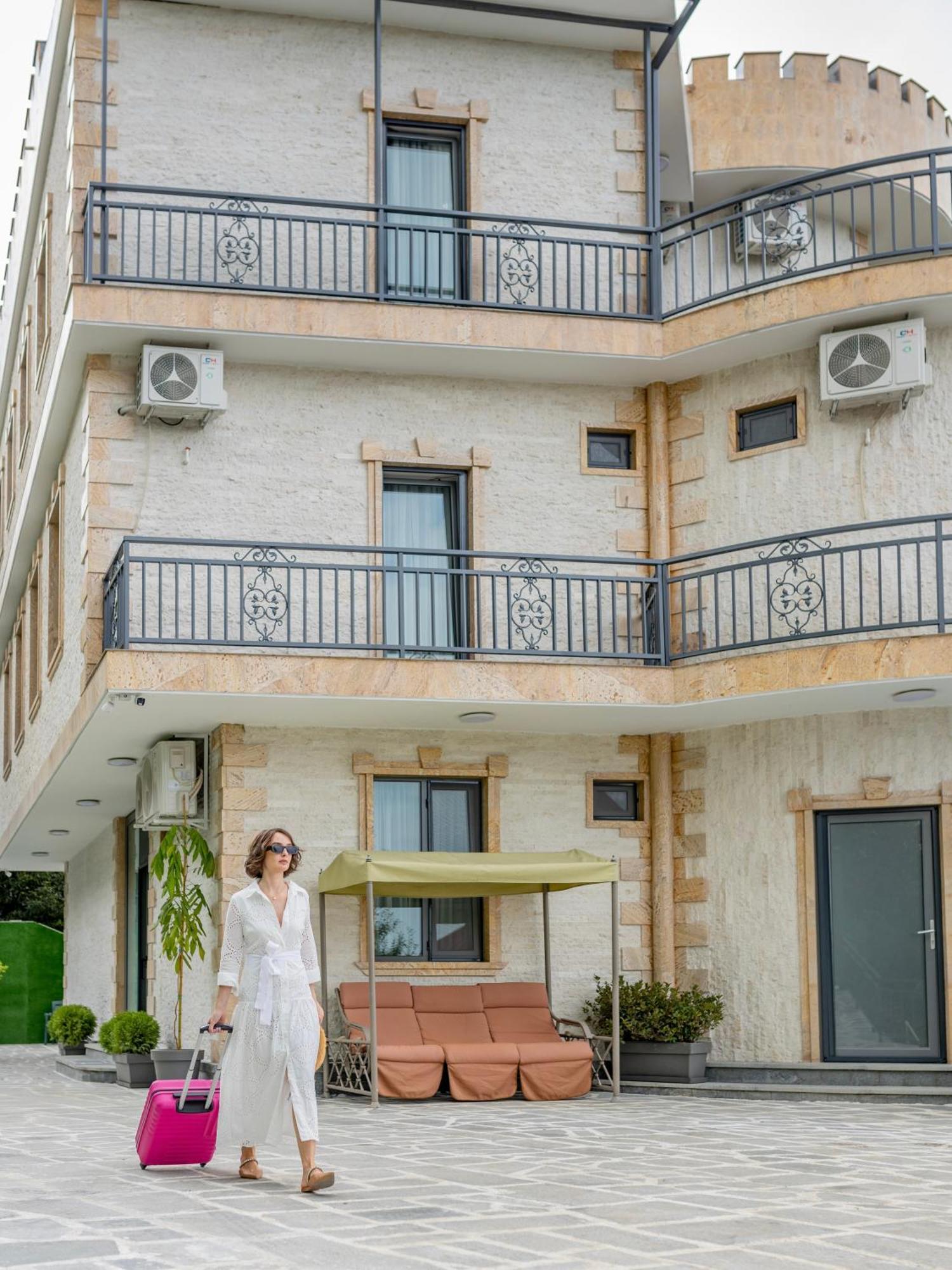 Hillside Inn Батумі Екстер'єр фото