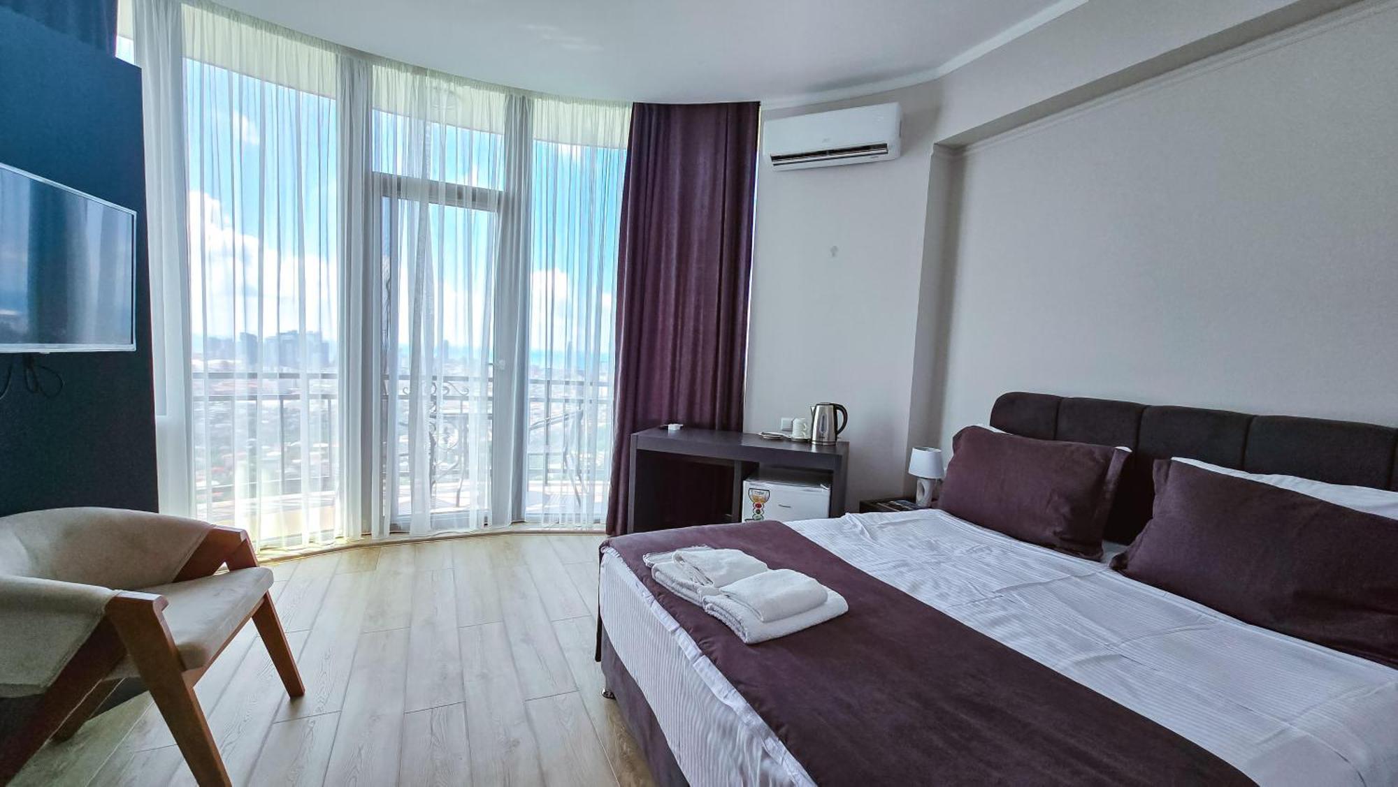 Hillside Inn Батумі Екстер'єр фото